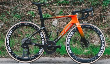 Euskaltel-Euskadi Quick Pro ER One aero road bike