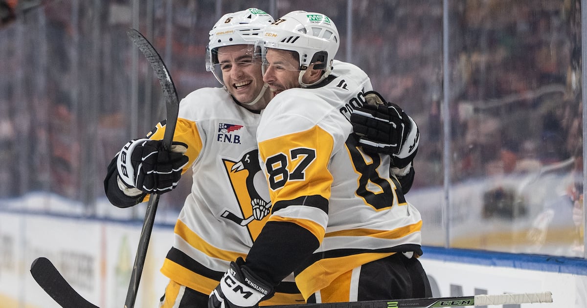 Pittsburgh Penguins score three times within opening three minutes to cruise past Edmonton Oilers
