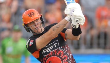 Finn named to return, Agar ruled out, Scorchers & Gades squads