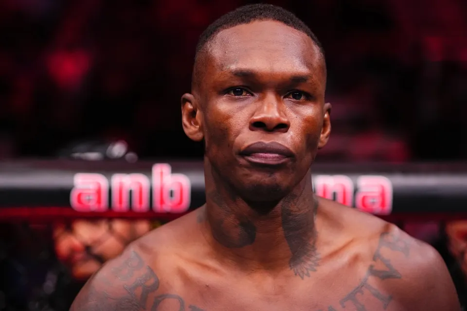 RIYADH, SAUDI ARABIA - FEBRUARY 01: Israel Adesanya of Nigeria prepares to face Nassourdine Imavov of Russia in a middleweight fight during the UFC Fight Night event at anb Arena on February 01, 2025 in Riyadh, Saudi Arabia. (Photo by Chris Unger/Zuffa LLC)