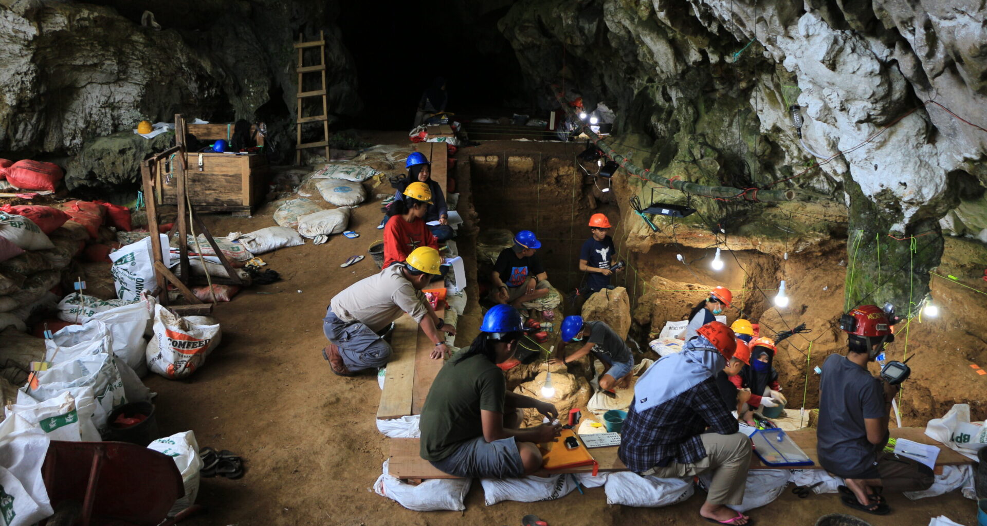 Deep revelation: Landmark dig at Sulawesi cave could reveal overlap between extinct humans and us