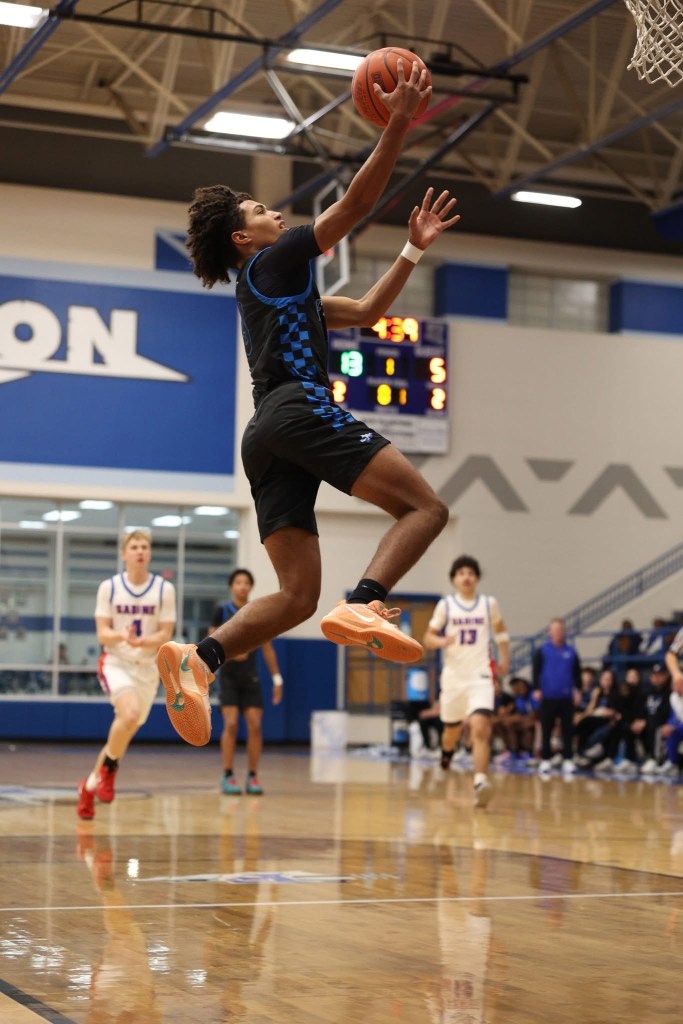 Boys Basketball Notebook: Frankston’s Brayden Gray takes weekly honor