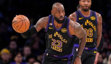 Lakers' LeBron James tears up during tribute video in Cleveland