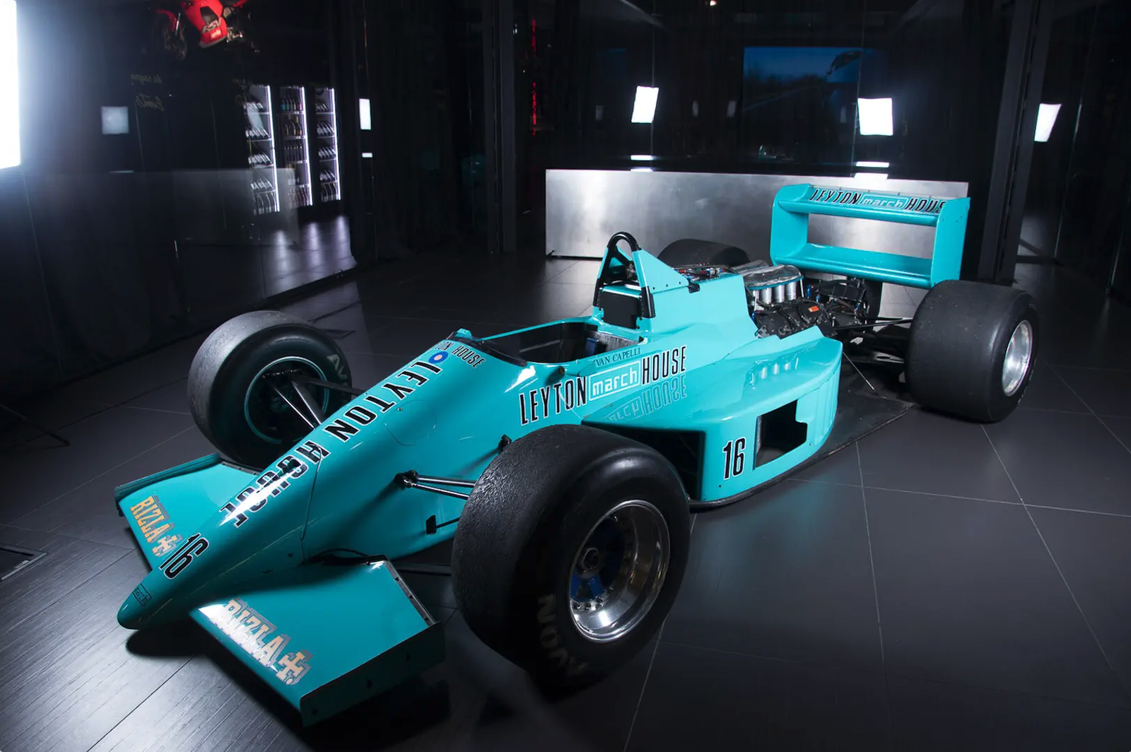 Australian Grand Prix winner to drive classic F1 car in Adelaide