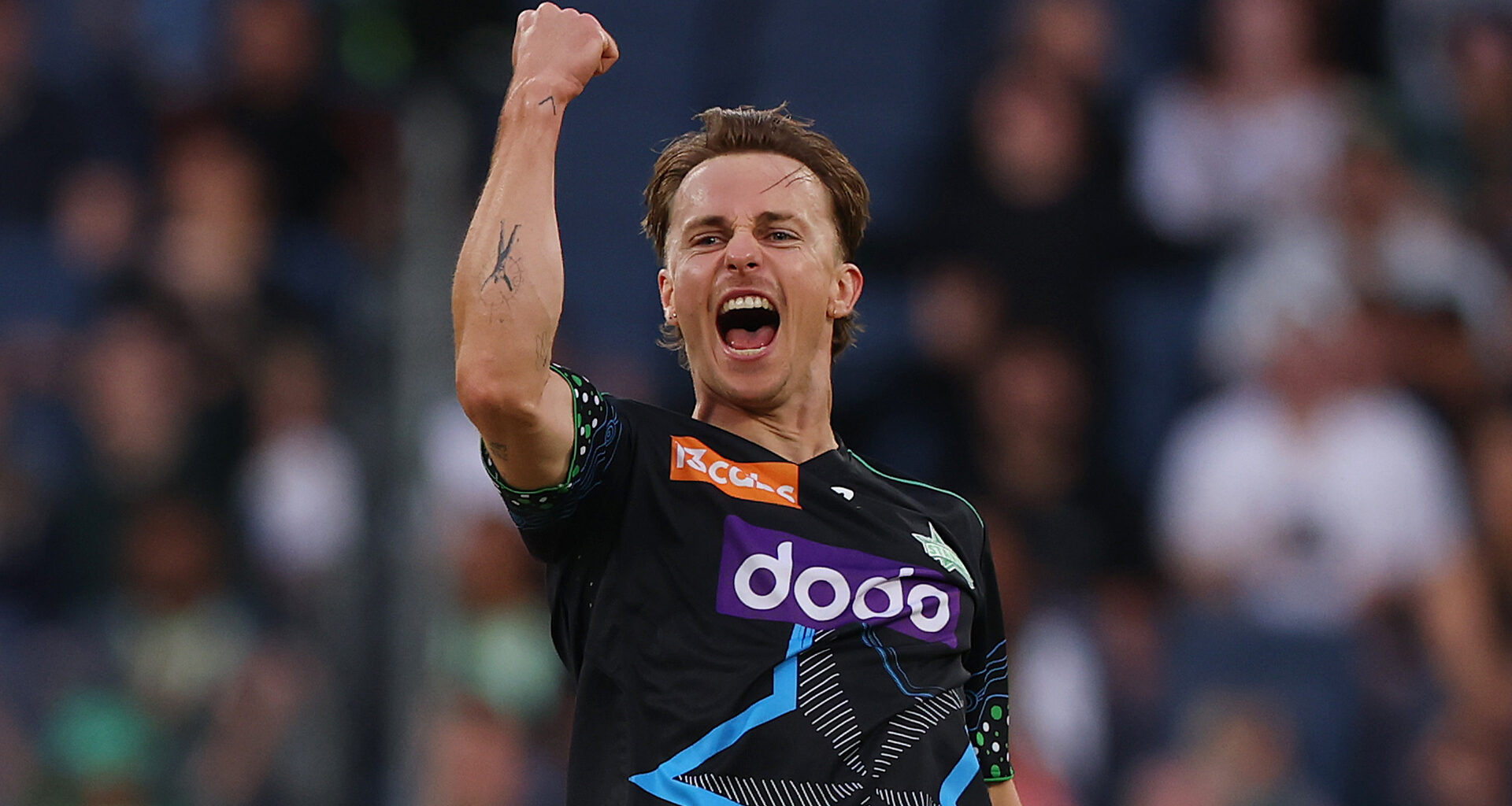 Stars secure finals berth as Curran's four skittles Strikers