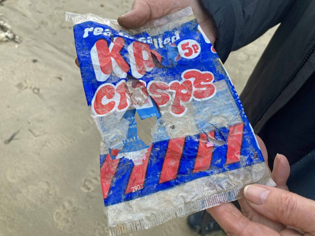 Middle Beach rubbish and history finds Dec 2025