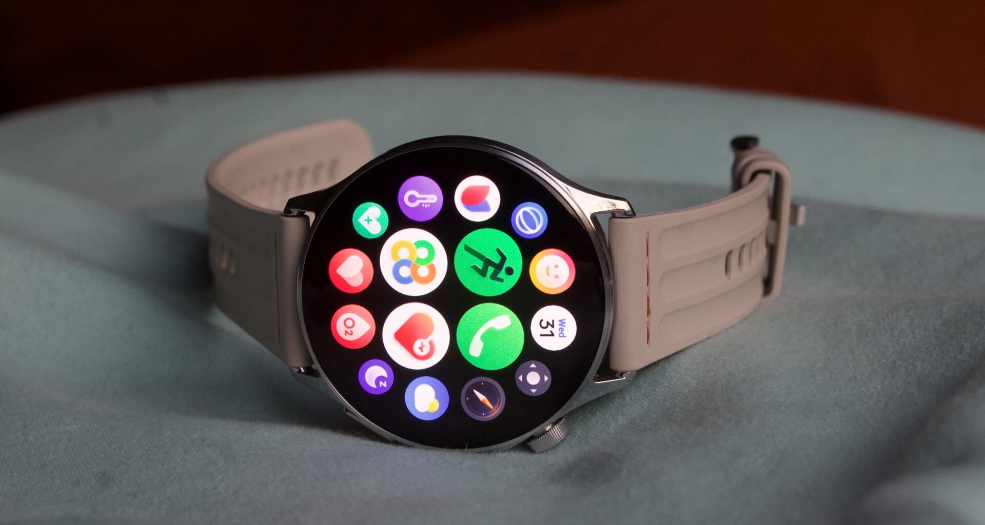 OnePlus Watch Lite review: Budget battery winner