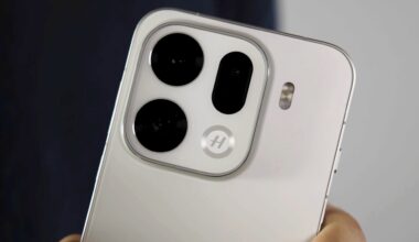 Oppo FInd X9 Pro Hasselblad camera system close-up