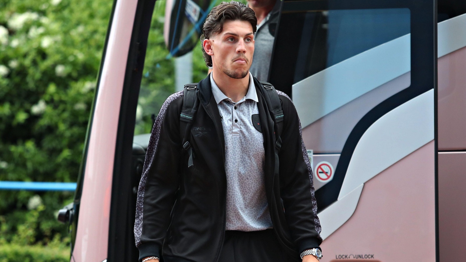 Leigh Leopards star attracting NRL interest for 2027 in transfer twist