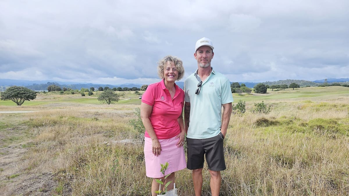 Ōhope Beach Golf Links restores trees among dunes after unlawful clearing
