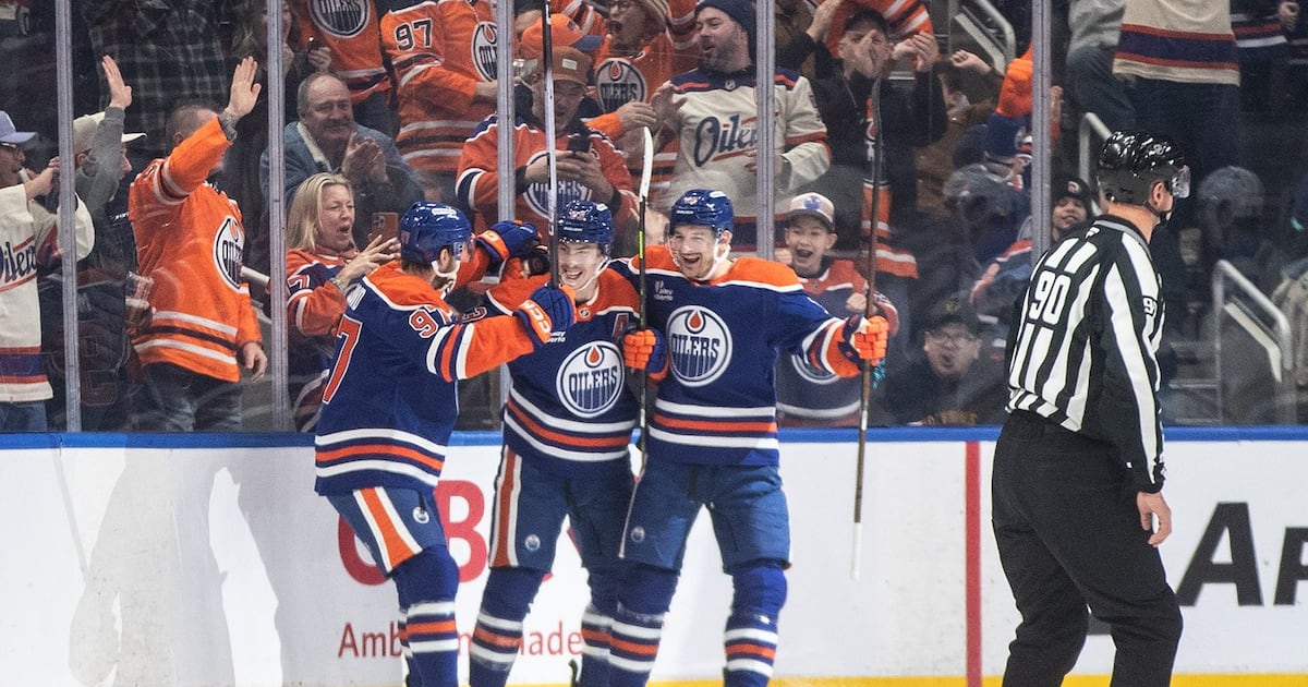 Nugent-Hopkins scores winning goal for Oilers in his 1,000th NHL game