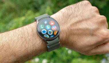 Just got an Android smartwatch? Install these 3 apps