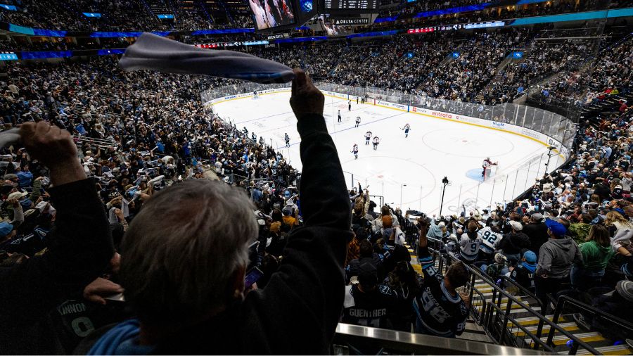 Utah Mammoth, Delta Center....