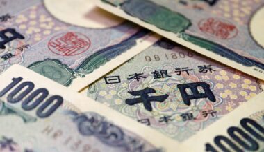 Japan's cash in circulation falls for first time in 18 years in 2025 on BOJ stimulus exit