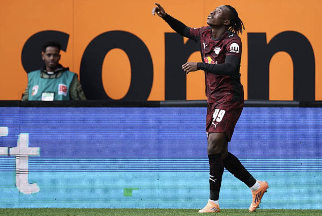 Tottenham set it sights on game breaker