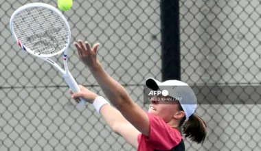 Swiatek says women's tennis does not need 'Battle of the Sexes'