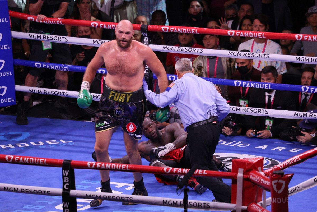 Tyson Fury to fight Arslanbek Makhmudov in comeback boxing bout