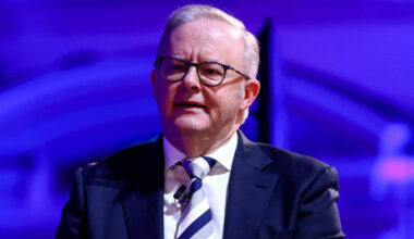 Australia PM warns of extreme and dangerous weather as bushfires rage in Victoria