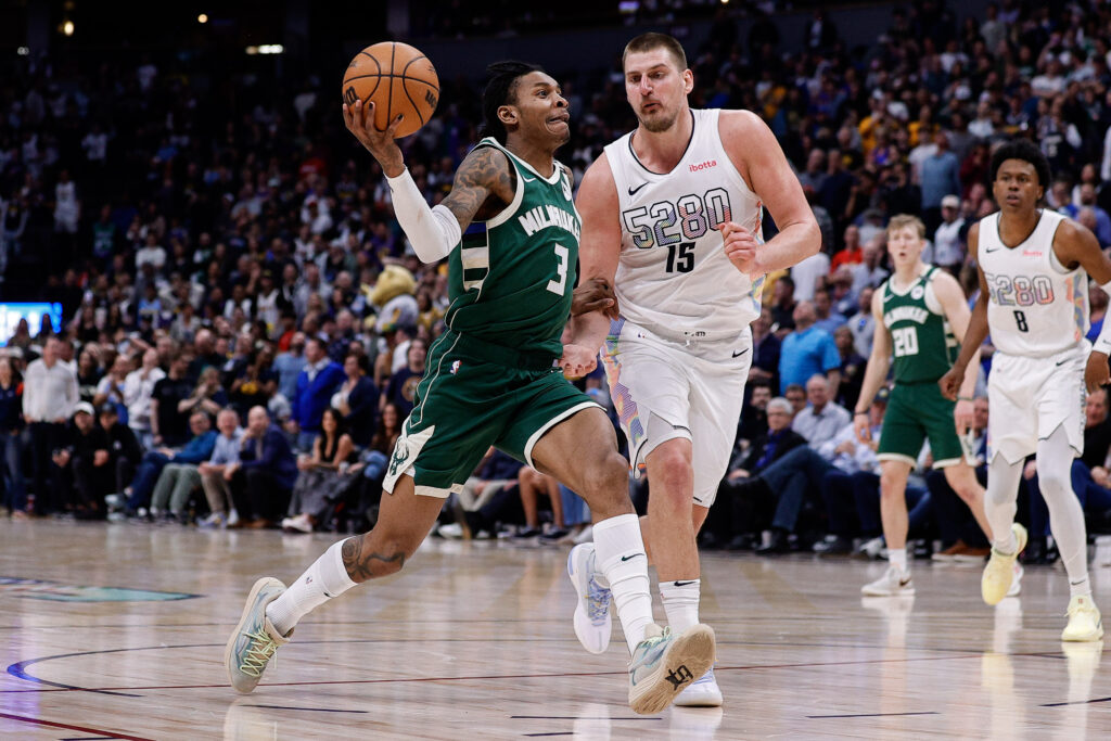 Milwaukee Bucks vs Denver Nuggets