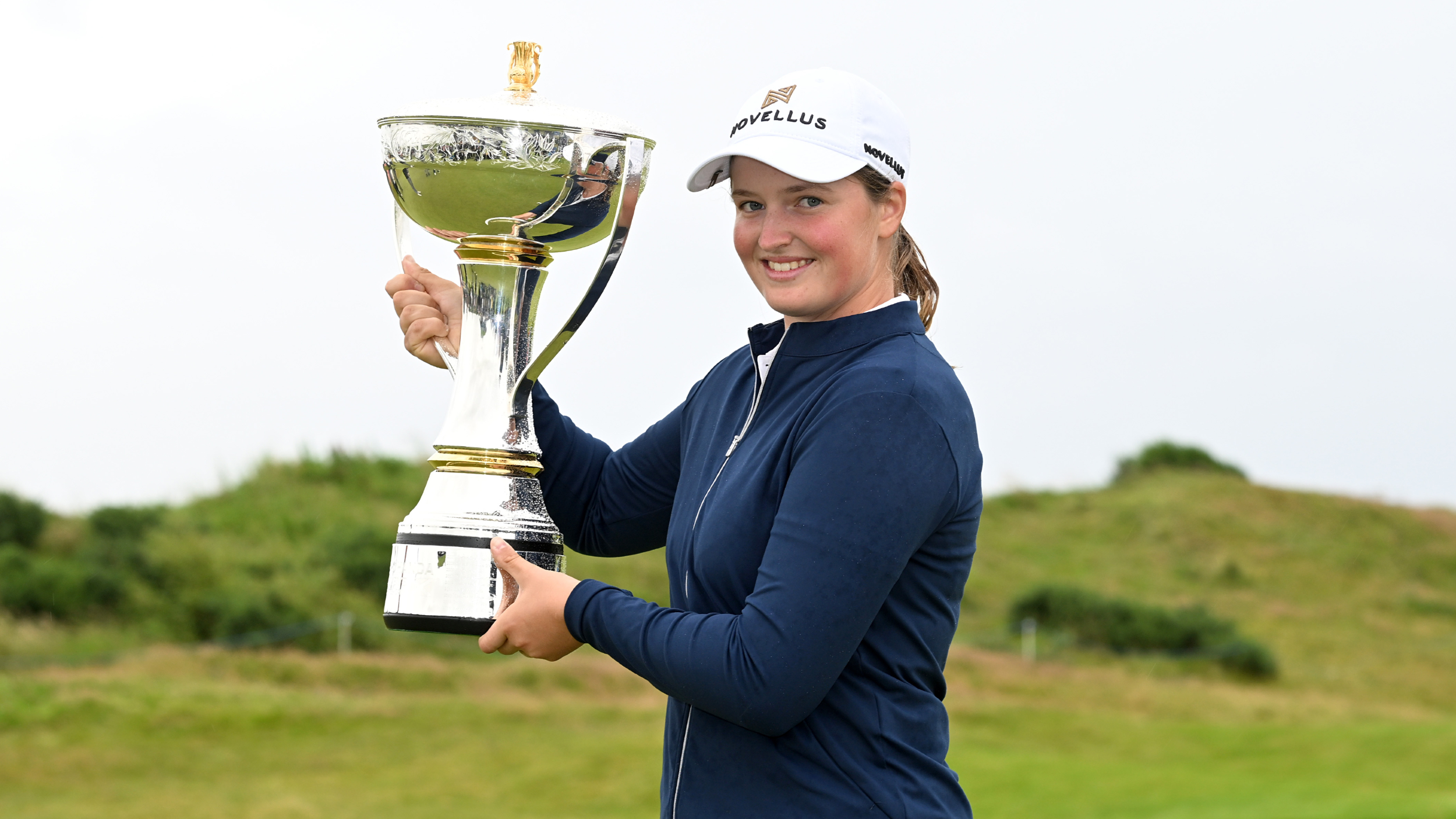 Lottie Woad with the ISPS Handa Women's Scottish Open trophy