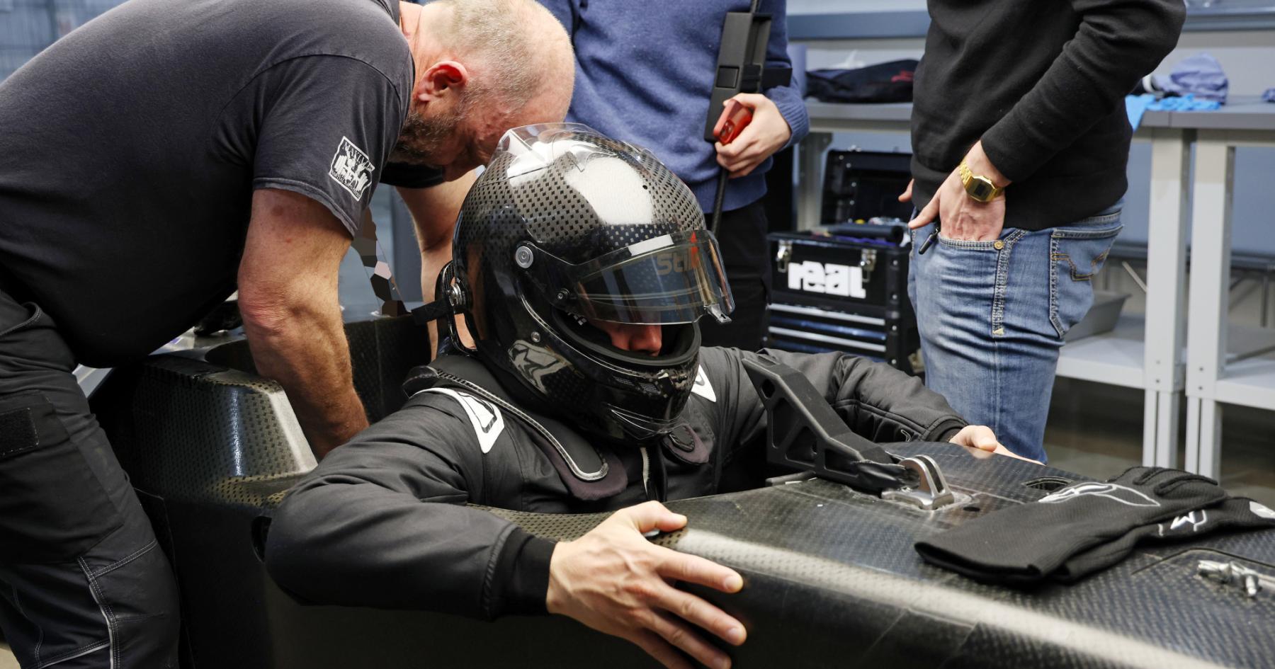 Cadillac tease new F1 driver announcement as Lando Norris set for historic entry fee - RacingNews365 Review