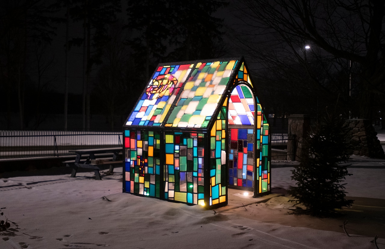 New sculpture on grounds of Ella Sharp Museum