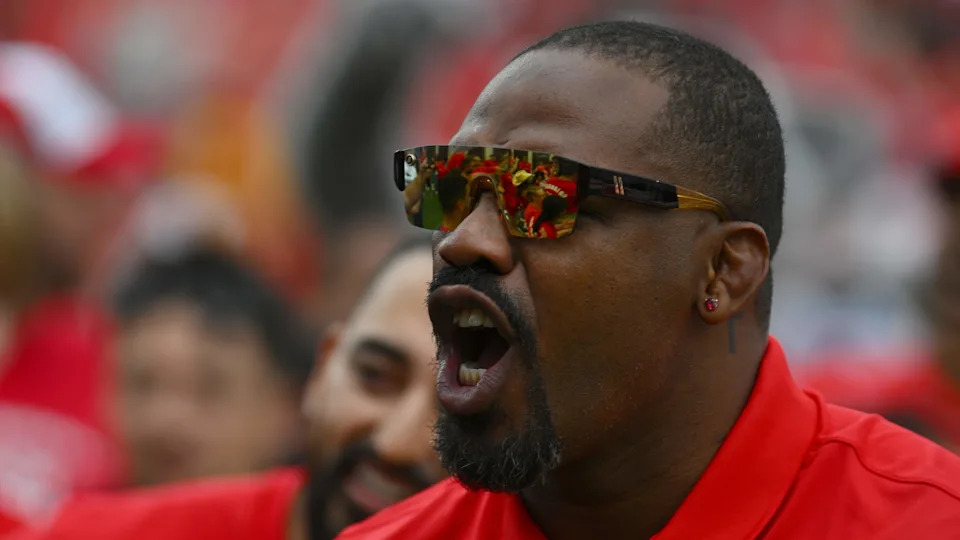 ALBUQUERQUE, NEW MEXICO - SEPTEMBER 27: Former UFC champion Jon Jones greets the New Mexico Lobos as they run onto the field before the team's game against the New Mexico State Aggies at University Stadium on September 27, 2025 in Albuquerque, New Mexico. (Photo by Sam Wasson/Getty Images)