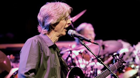 Lesh performs with The Dead in Los Angeles in 2009.