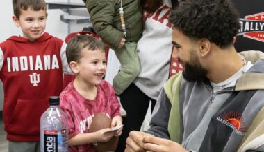 PHOTOS: Indiana football players meet fans in Bloomington after national championship win