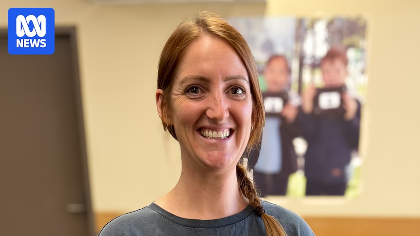 Sharn Davidson is living with Tourette syndrome and uses dinosaurs to educate others about differences