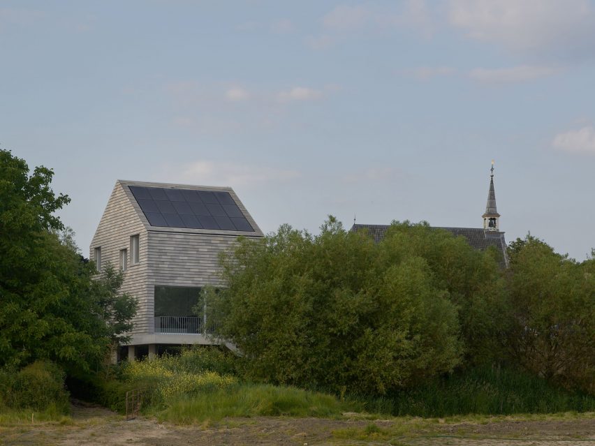 Exterior view of Cascade home