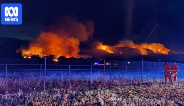 Tooperang bushfire started by vehicle, CFS believes, as multiple structures lost