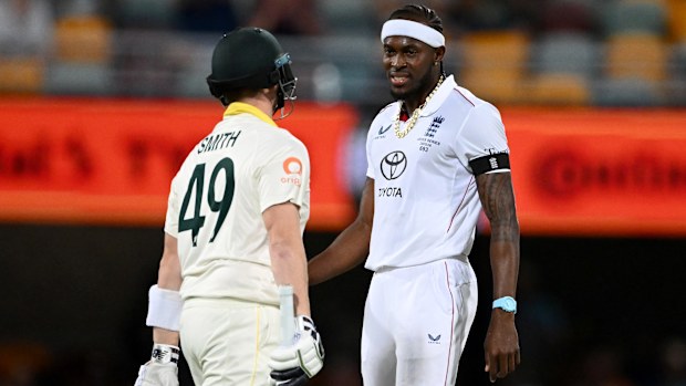 Jofra Archer of England and Australia captain Steve Smith exchange words 