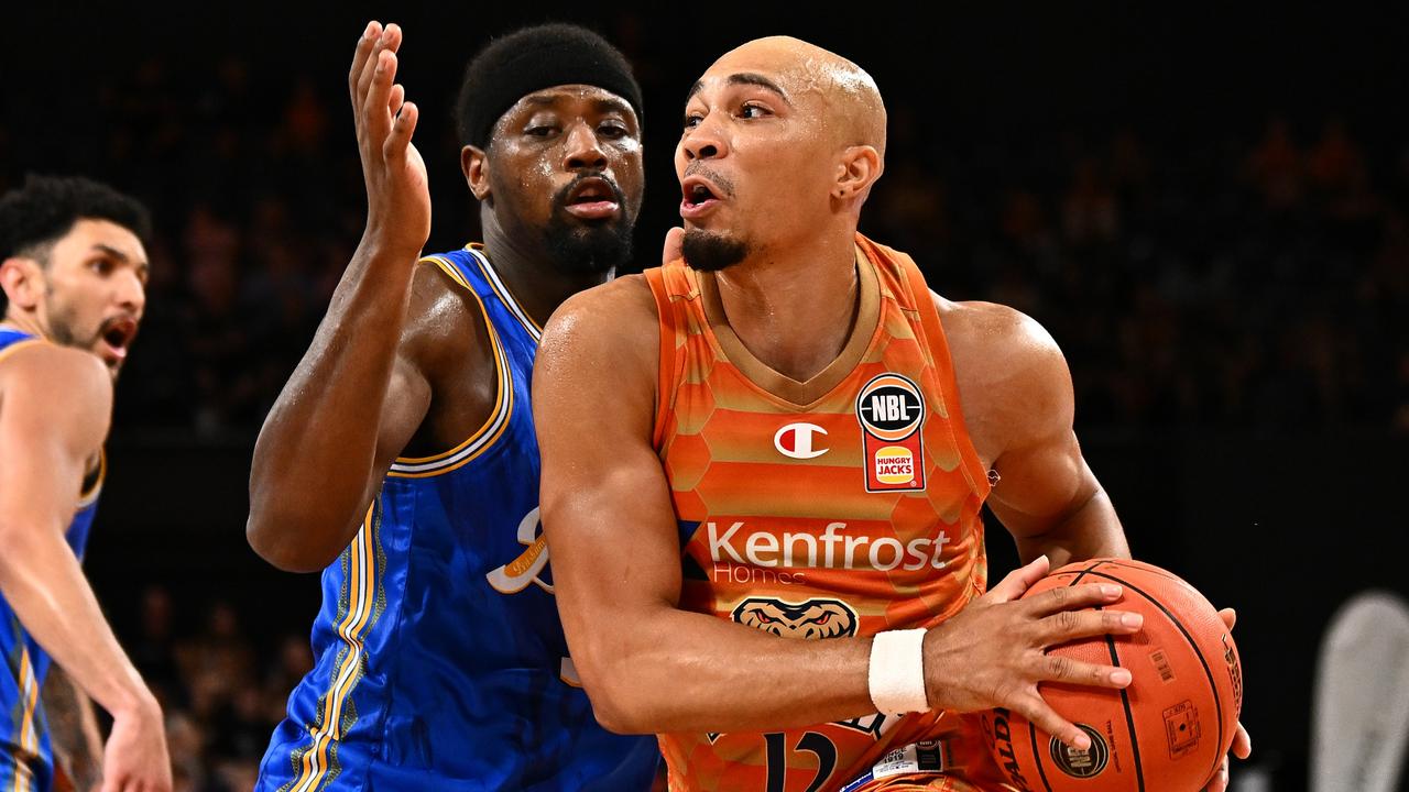 Cairns Taipans def Brisbane Bullets, Sam Waardenburg injury, video, highlights, latest news
