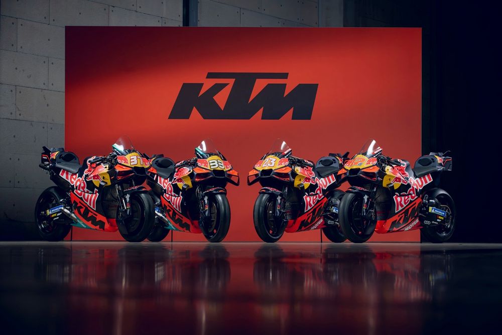Bikes of Pedro Acosta, Red Bull KTM Factory Racing, Brad Binder, Red Bull KTM Factory Racing, Enea Bastianini, Red Bull KTM Tech 3, Maverick Vinales, Red Bull KTM Tech 3
