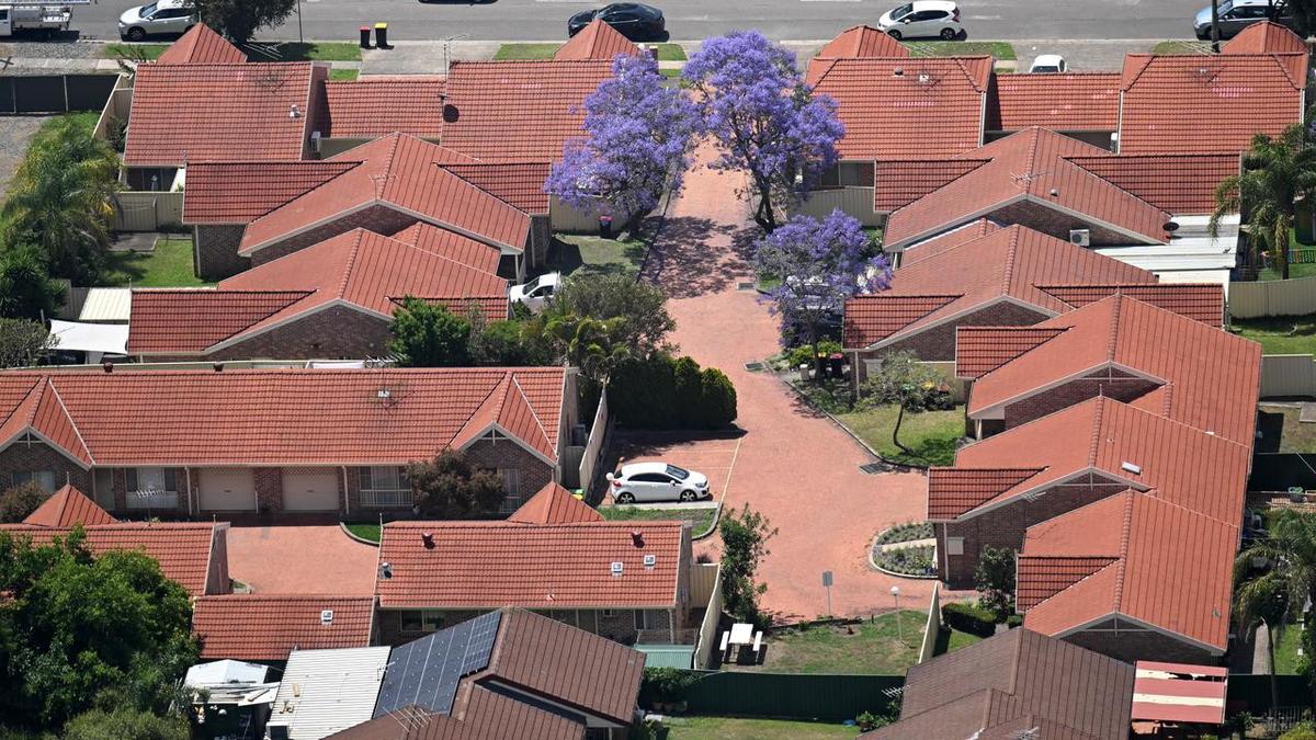 Commonwealth Bank lifts interest rates on some home loans in grim sign for millions of homeowners