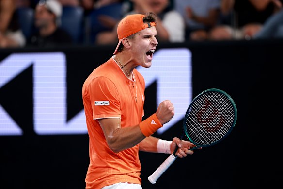 Jakub Mensik of Czechia celebrates winning the second set against Ethan Quinn of United States.