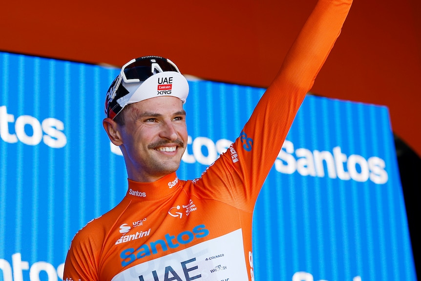 Jay Vine holds up his hand