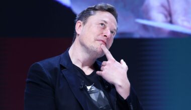 Elon Musk says Medical school will be pointless in 3 years