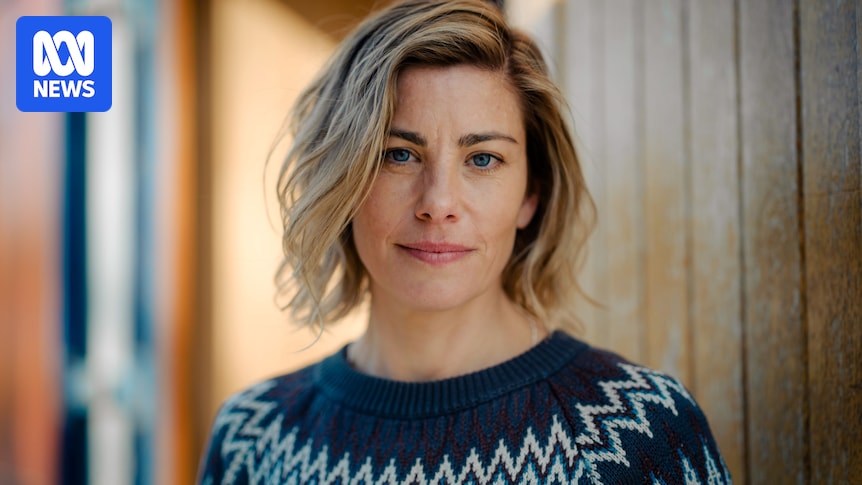In Dear Life, Brooke Satchwell connects with the recipients of her late fiance's organs