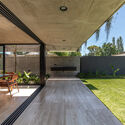 © Federico Kulekdjian Machado House / BTE-ARQ - Interior Photography, Concrete, Courtyard