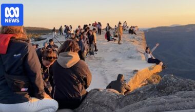 Blue Mountains council closes Lincoln's Rock lookout after safety concerns