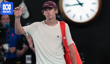 Alex de Minaur receives feedback from Carlos Alcaraz after Australian Open loss