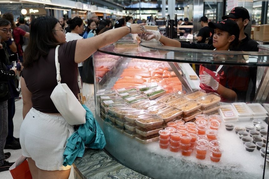 People at the new sydney fish market