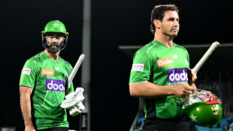 Hobart Hurricanes survive against Glenn Maxwell, Marcus Stoinis and the Melbourne stars in a BBL thriller