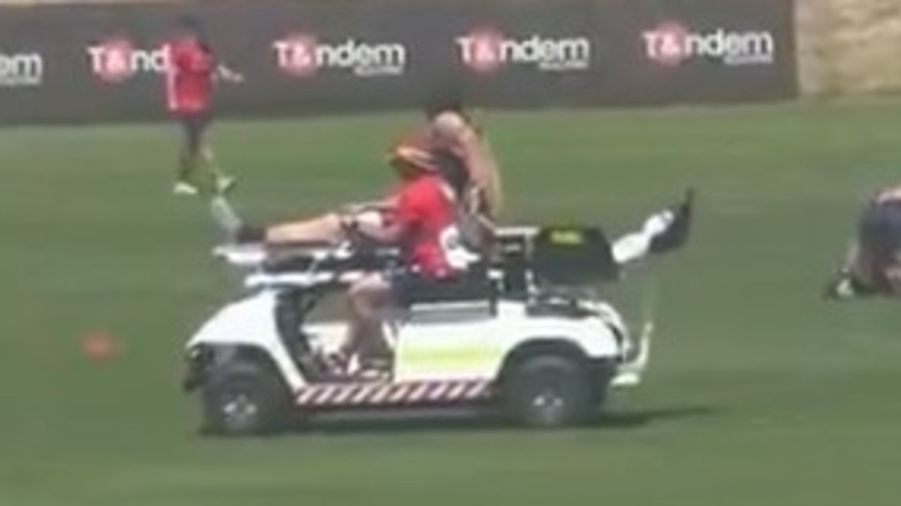 Dan Curtin knee injury updates, stretchered off from pre-season training, video, track watch, off-season news, latest