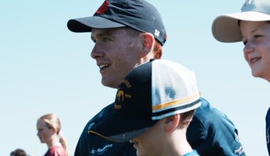 Harvey speaks to media at Bathurst Bulldogs kids clinic