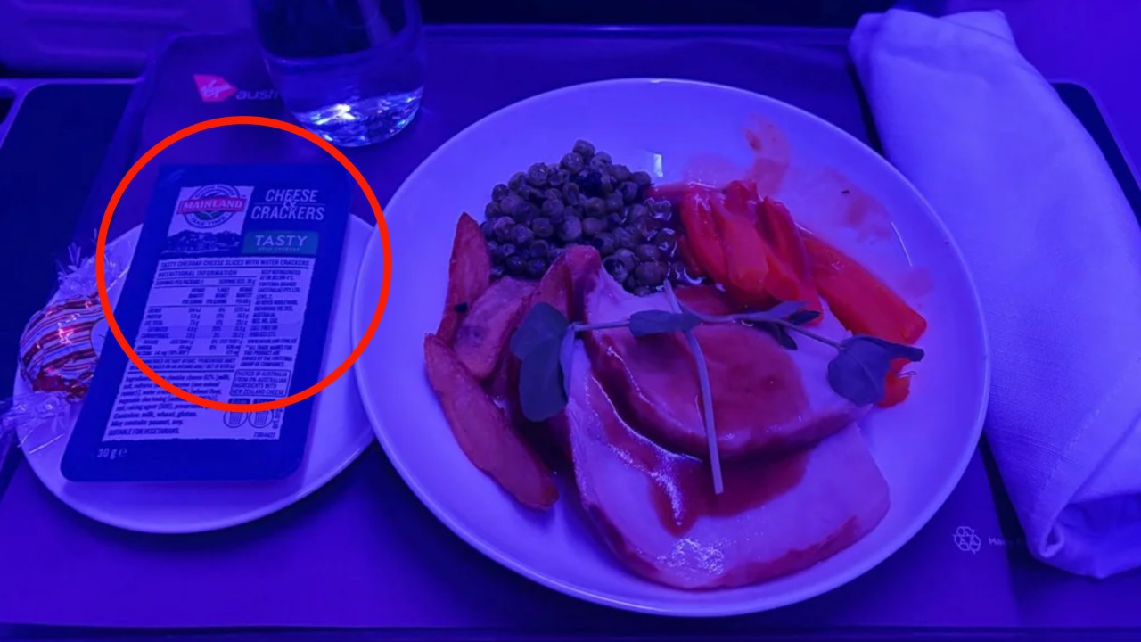'Different with Qantas': Virgin Australia passenger fumes over disappointing business class feature - but not everyone agrees