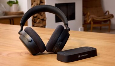 Sennheiser RS 275 TV headphones with Auracast transmitter