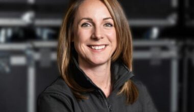 THE LOOP HIRES RACHEL BROERE- Golf Retailing